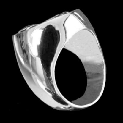 Image 2 of Beveridge Clan Badge Mens Clan Crest Sterling Silver Ring
