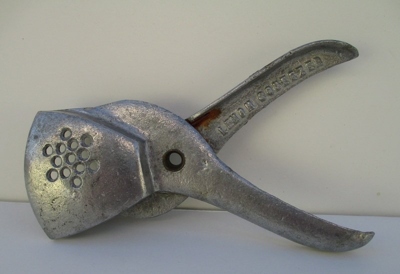 Hand held Lemon Juicer, old fashion type