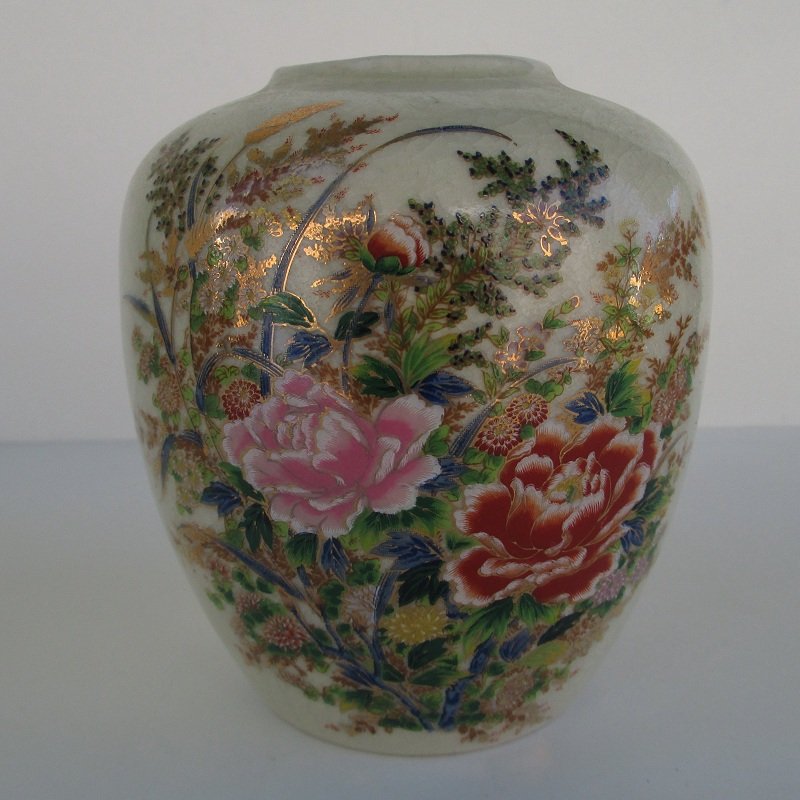 Oriental Toyo Ginger Jar type Vase, Painted Flowers