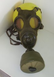 Czechoslovakian Fatra Gas Mask, circa 1937, WWI WWII