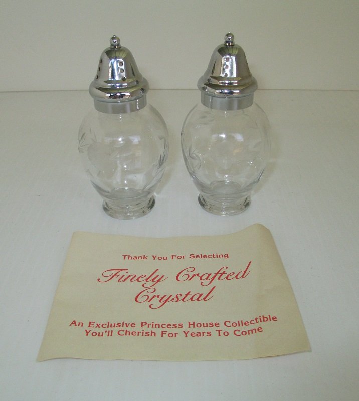 Princess House Crystal Heritage Salt and Pepper Shaker set