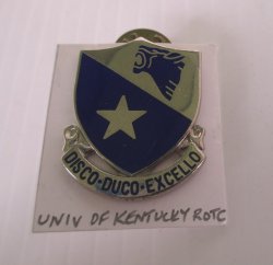 1 University of Kentucky ROTC Insignia Pin 