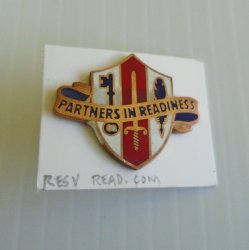 1 Reserve Readiness Command U.S. Army DUI Insignia Pin