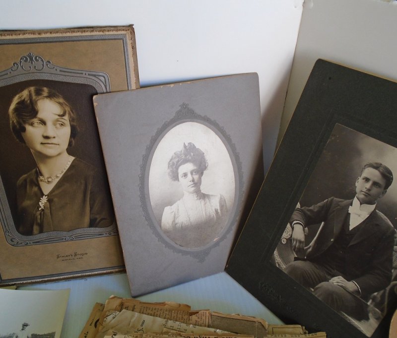 Large genealogical collection of photos and newspaper articles. Dates 1900 to 1940s. Chanute Kansas and other locations. Montague name and others.