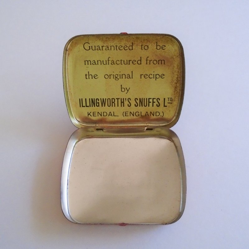 1940s Dr. Rumney's Pure Tobacco Snuff Mentholyptus tin. Illingworth's Snuffs LTD, Kendal England. Excellent condition. Estate purchase.