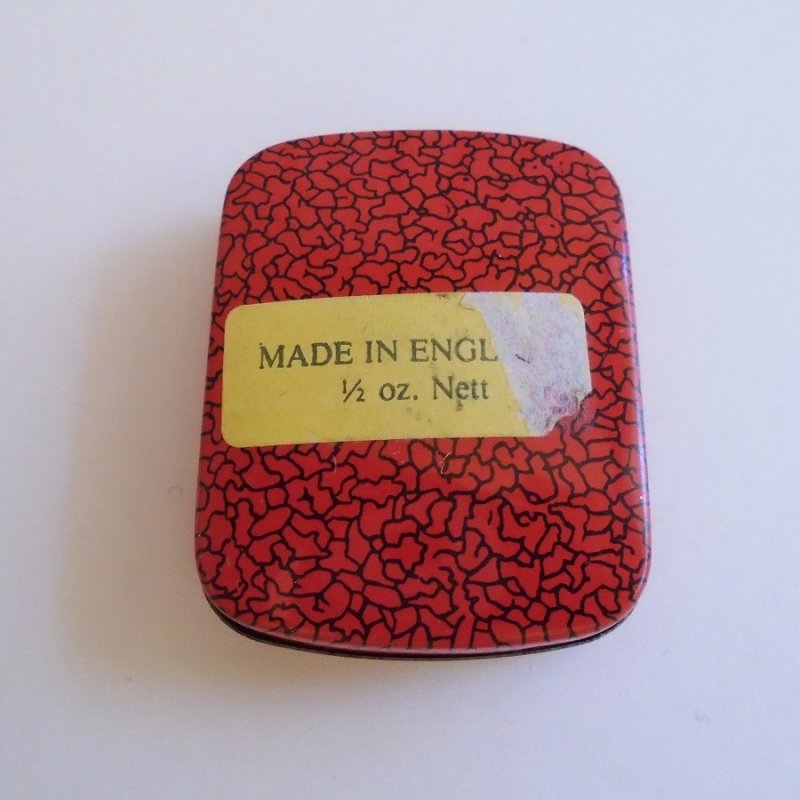 1940s Dr. Rumney's Pure Tobacco Snuff Mentholyptus tin. Illingworth's Snuffs LTD, Kendal England. Excellent condition. Estate purchase.