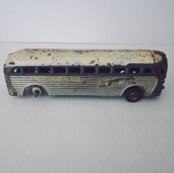 '.Greyhound Bus, Cast Iron 4400.'