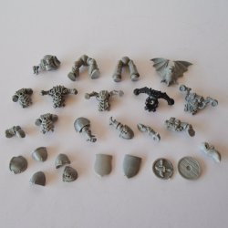 Warhammer Bits and Accessory Parts, 25 pcs