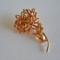 Castlecliff Vintage Goldtone Floral Brooch Pin