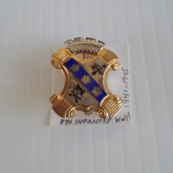 8th U.S. Army Infantry DUI Insignia Crest Pin, WWII