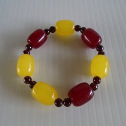 USC Trojans Spirit Bracelet, 3 Red 4 Yellow Lrg Glass Beads