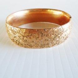 R & G Co. Antique Floral Design Clamper Bracelet