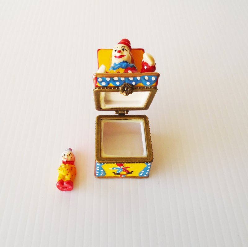 clown in the box toy