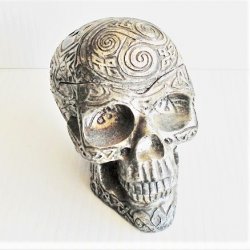 Human Gothic Skull Ashtray with Lid