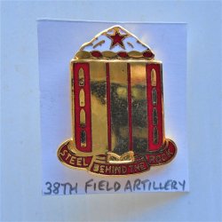 38th US Army Field Artillery DUI Insignia Pin