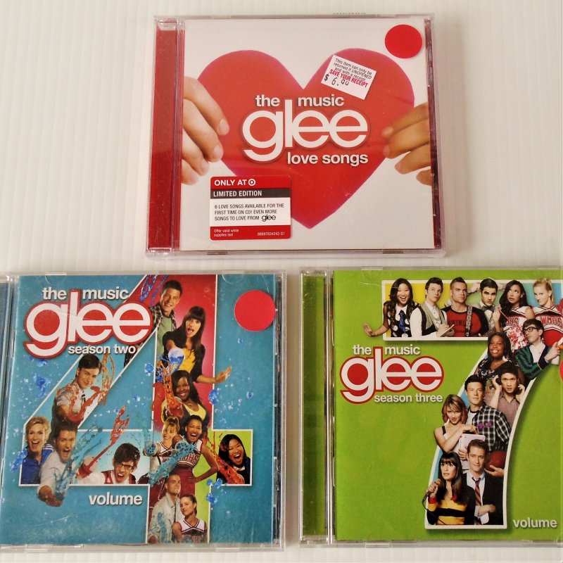 3 CDs of  music from the TV show GLEE. Pre owned but great condition.
