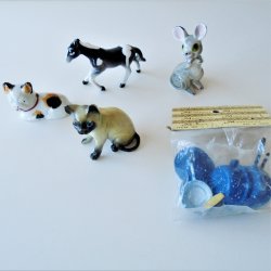 Dollhouse Animals and Kitchen Furnishings