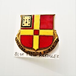 81st Army Field Artillery DUI 1960s Insignia Pin