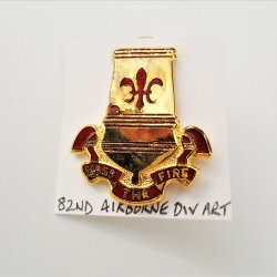 82nd Army Airborne Artillery Mass The Fire DUI Insignia Pin