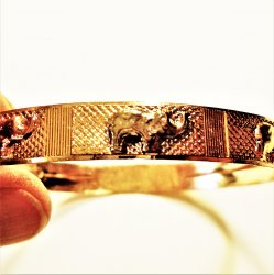 '.Elephant bangle bracelet. .'