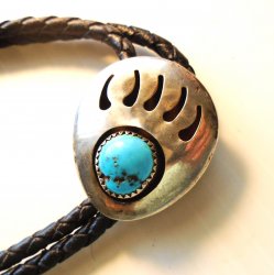 Bear’s Paw Bolo Tie 925 w Turquoise Stone Leather Cord