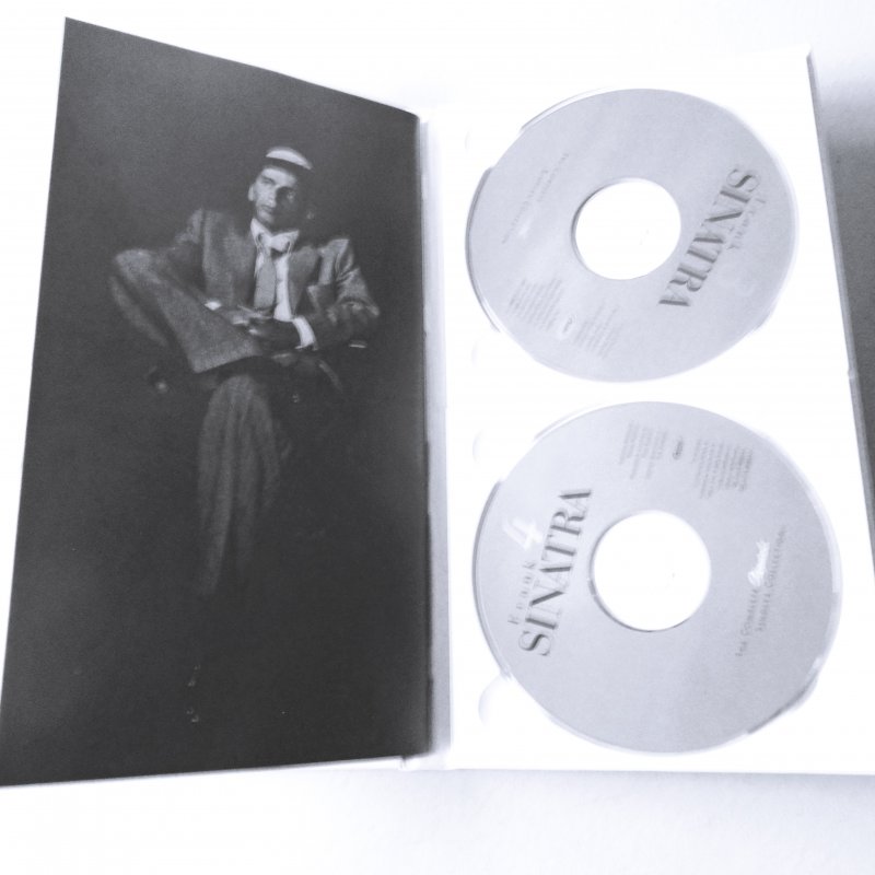 Frank Sinatra, Complete Capitol Singles Collection plus booklet, 4cd Set containing 96 songs. Excellent condition.