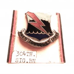 304th Army Signal Battalion DUI Insignia Pin, Vietnam 1960s