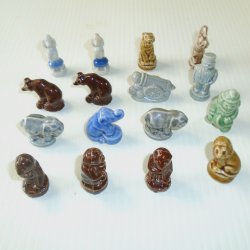 Red Rose Tea, 16 Wade Circus Series Figurines