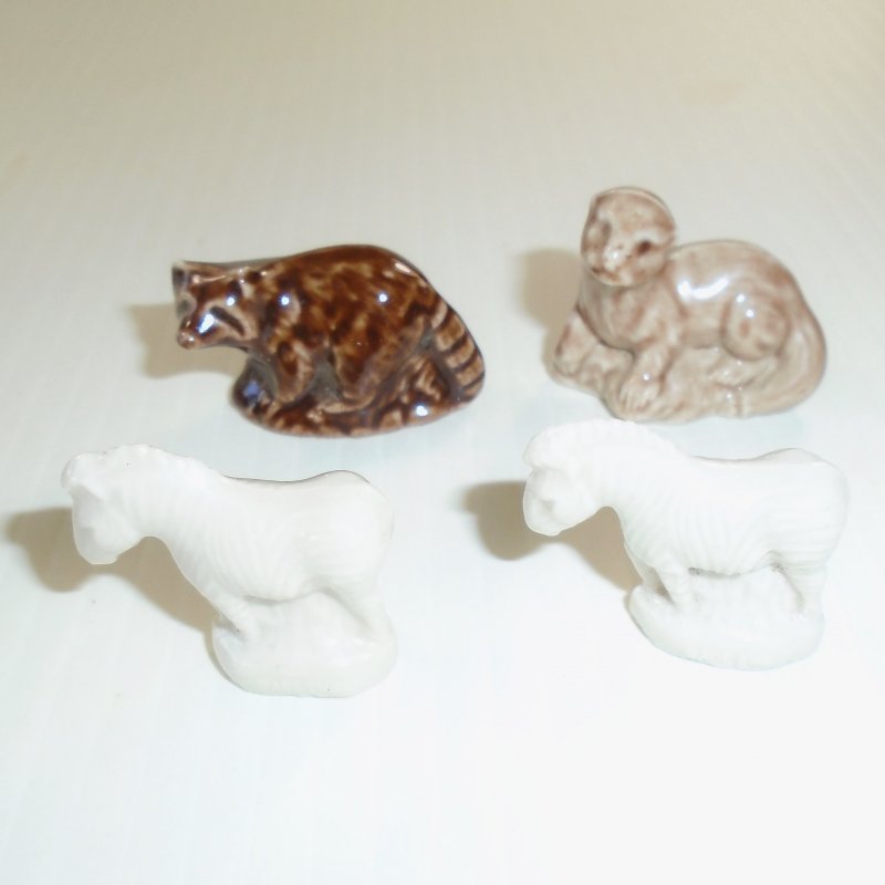 Red Rose Tea, Wade Figurines, 4 vintage pieces