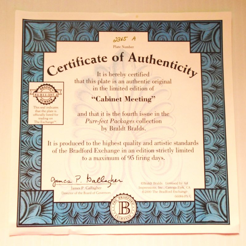 Bradford Exchange Wall Plate of cats ready to rule the world. Titled “Cabinet Meeting”. 9x7 inch ceramic.