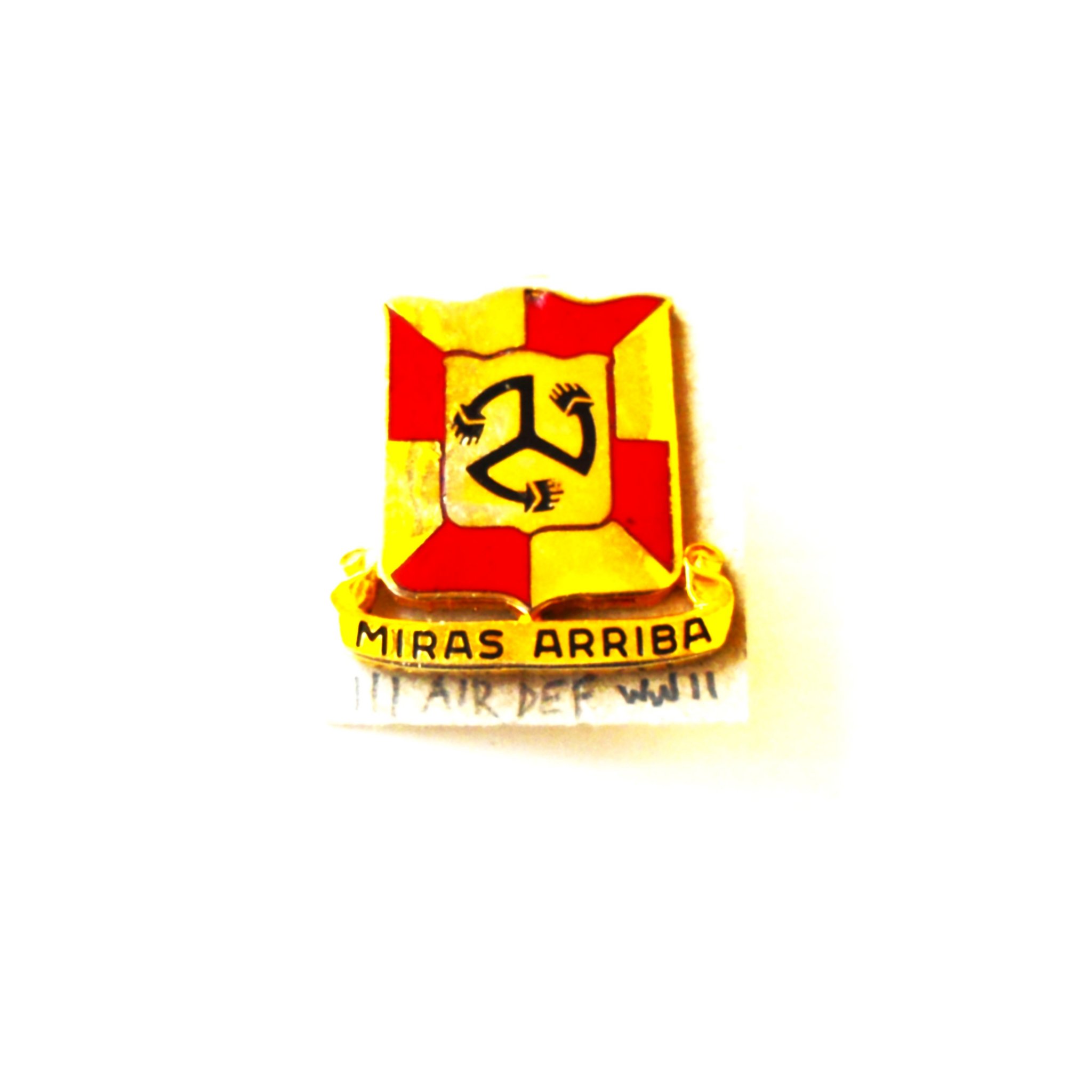 111th U.S. Army Air Defense Artillery Brigade WWII insignia metal pin. Miras Arriba. Worn on Army Uniforms and caps. Excellent condition. S-21