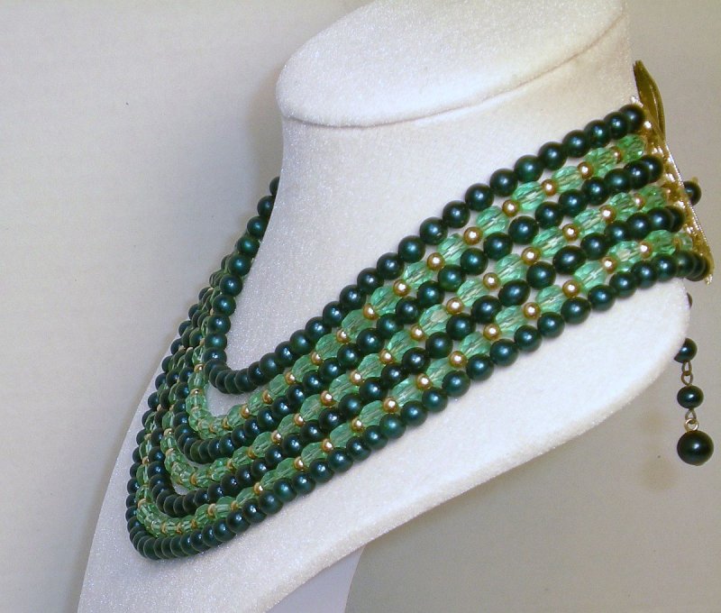 jade bead necklace