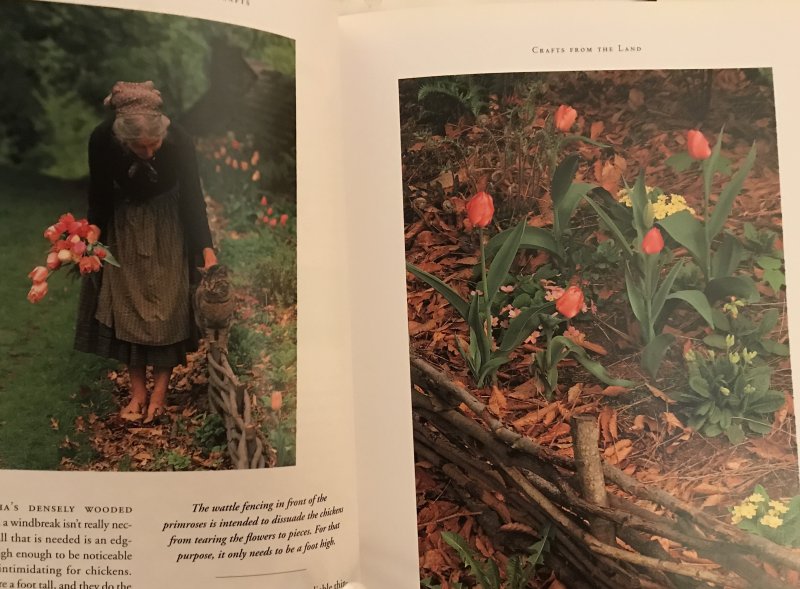 Image 1 of SIGNED FIRST EDITION HC Fine TASHA TUDOR'S HEIRLOOM CRAFTS Out of Print 