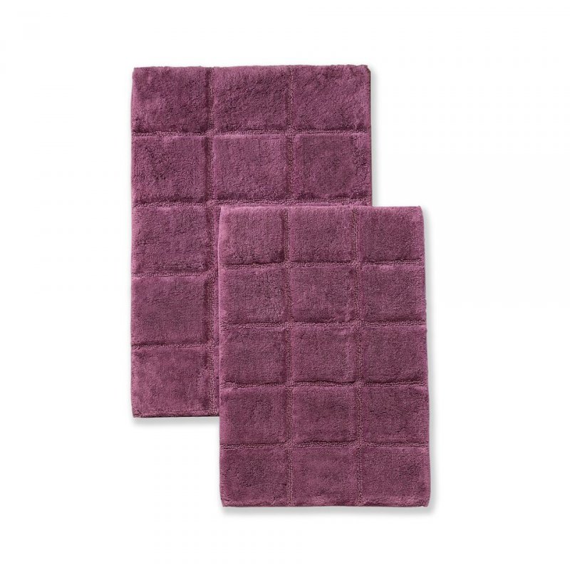 Made of combed cotton these rugs are made to last and are able to go through the washing machine without any wear and tear or fade of color. Each set comes with two bath rugs of matching color.