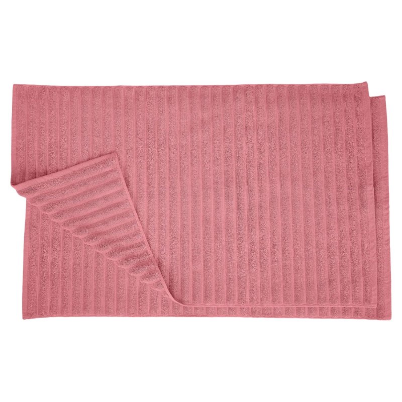 Superior's 100% Premium Cotton is specially combed to remove all but the finest and longest fibers, making these bath mat towels the ultimate in luxury.