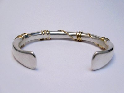 Image 5 of Navajo Orville Tsinnie & Co. 14K Gold Sterling Silver Wrap Wire Bracelet, Medium