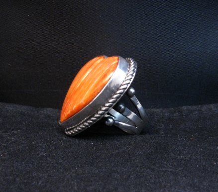 Image 2 of Big Navajo Spiny Oyster Heart Ring sz7-1/2, Linda Yazzie