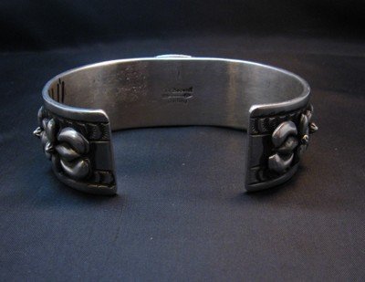 Image 6 of Large Navajo Native American Onyx Silver Bracelet, Darryl Becenti