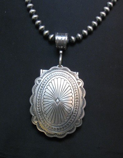 Image 4 of Navajo 15mm Custom Bale with Buckle-to-Pendant Converter, Freddy Platero