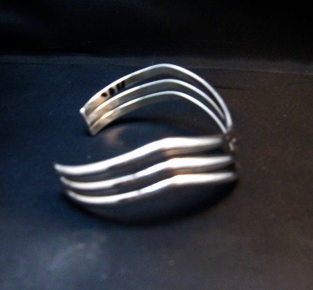 Image 2 of Native American 3-Wire Sterling Silver V-Cuff Bracelet
