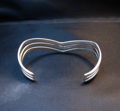Image 3 of Native American 3-Wire Sterling Silver V-Cuff Bracelet