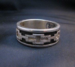 Image 2 of Narrow Dan Jackson Navajo Rug Design Silver Ring sz10-1/2
