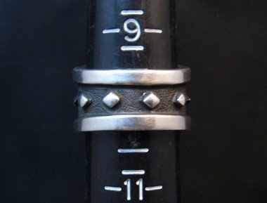 Image 3 of Navajo Cooper Willie Black Onyx Silver Ring Sz10