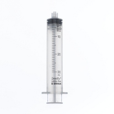 B.Braun Omnifix Syringes/Syringes With Needles 4617304F-02 One Ca
