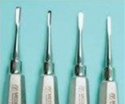 '.DENTAL LUXATOR 3MM STRAIGHT By.'