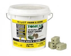 Tomcat All-Weather Bait Chunx, 4lb By Motomco
