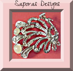 Silver Tone Peacock Design Brooch With Clear Crystals & White Beads
