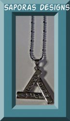 18KRP Triangle Of Love Design Necklace