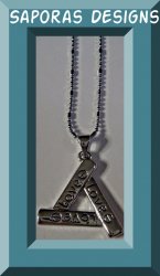 18KRP Triangle Of Love Design Necklace