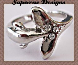 Size 5 Dolphin Design Silver Tone Ring With Clear Crystals